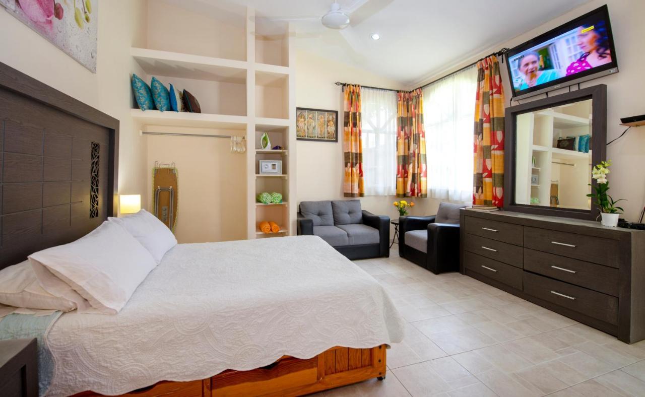 Villa Las Flores Country House Cancun Exterior photo
