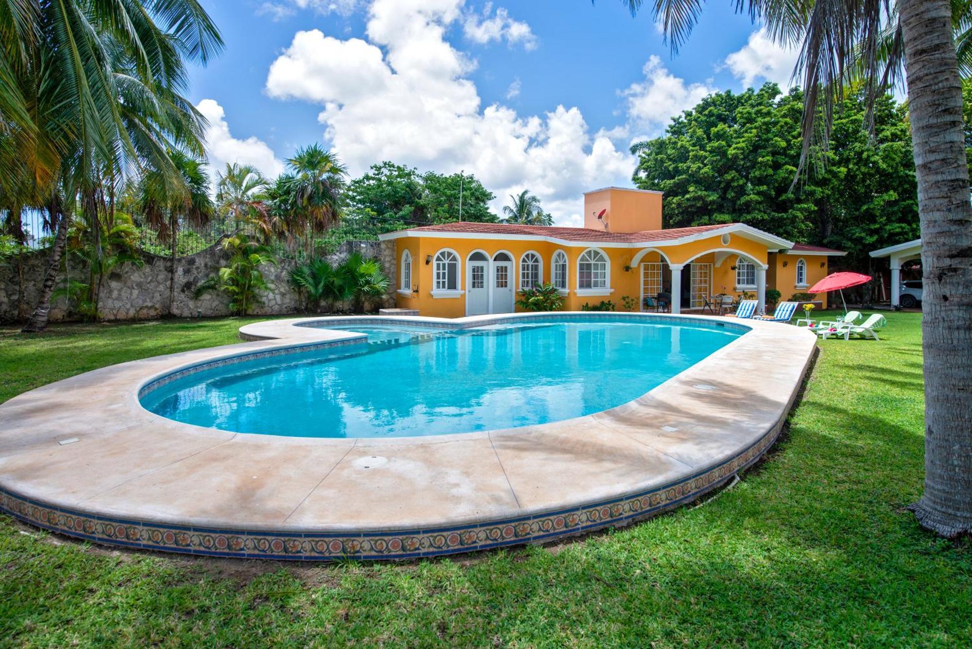 Villa Las Flores Country House Cancun Exterior photo
